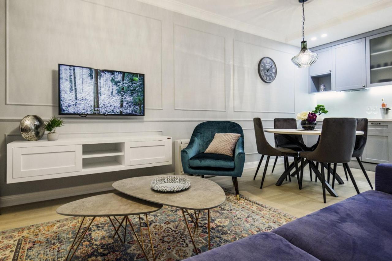 Divine Luxury Apartment Purple 扎达尔 外观 照片