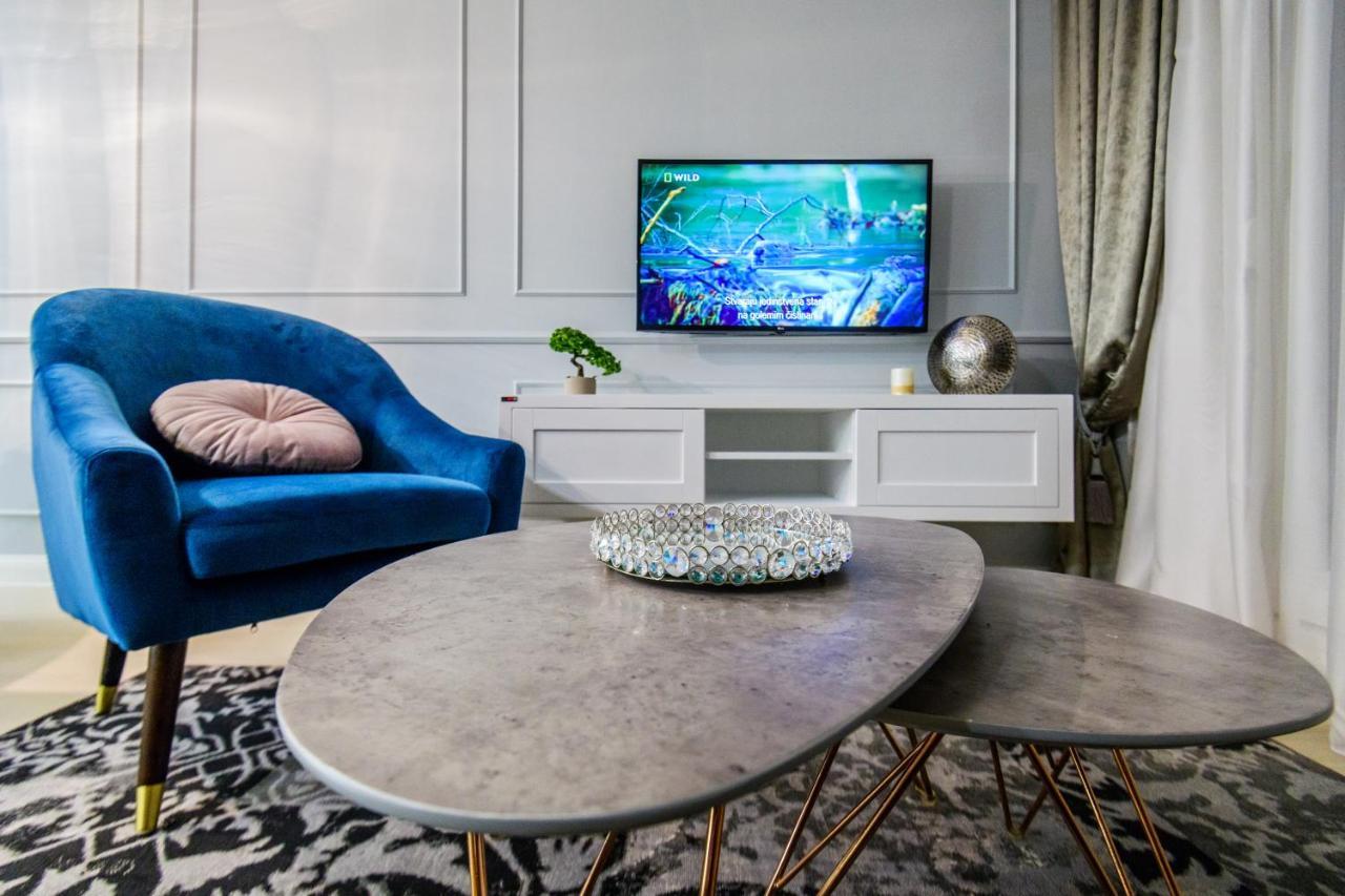 Divine Luxury Apartment Purple 扎达尔 外观 照片