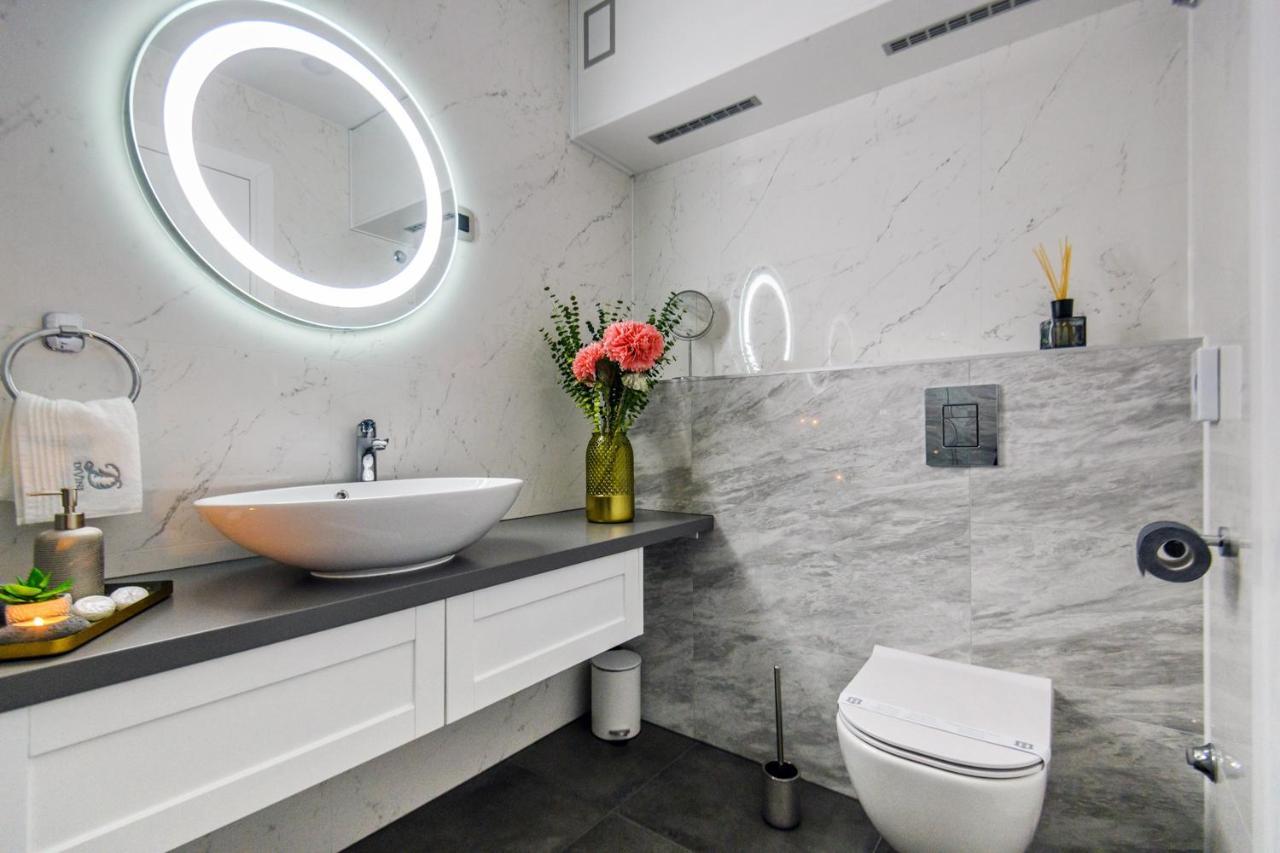Divine Luxury Apartment Purple 扎达尔 外观 照片