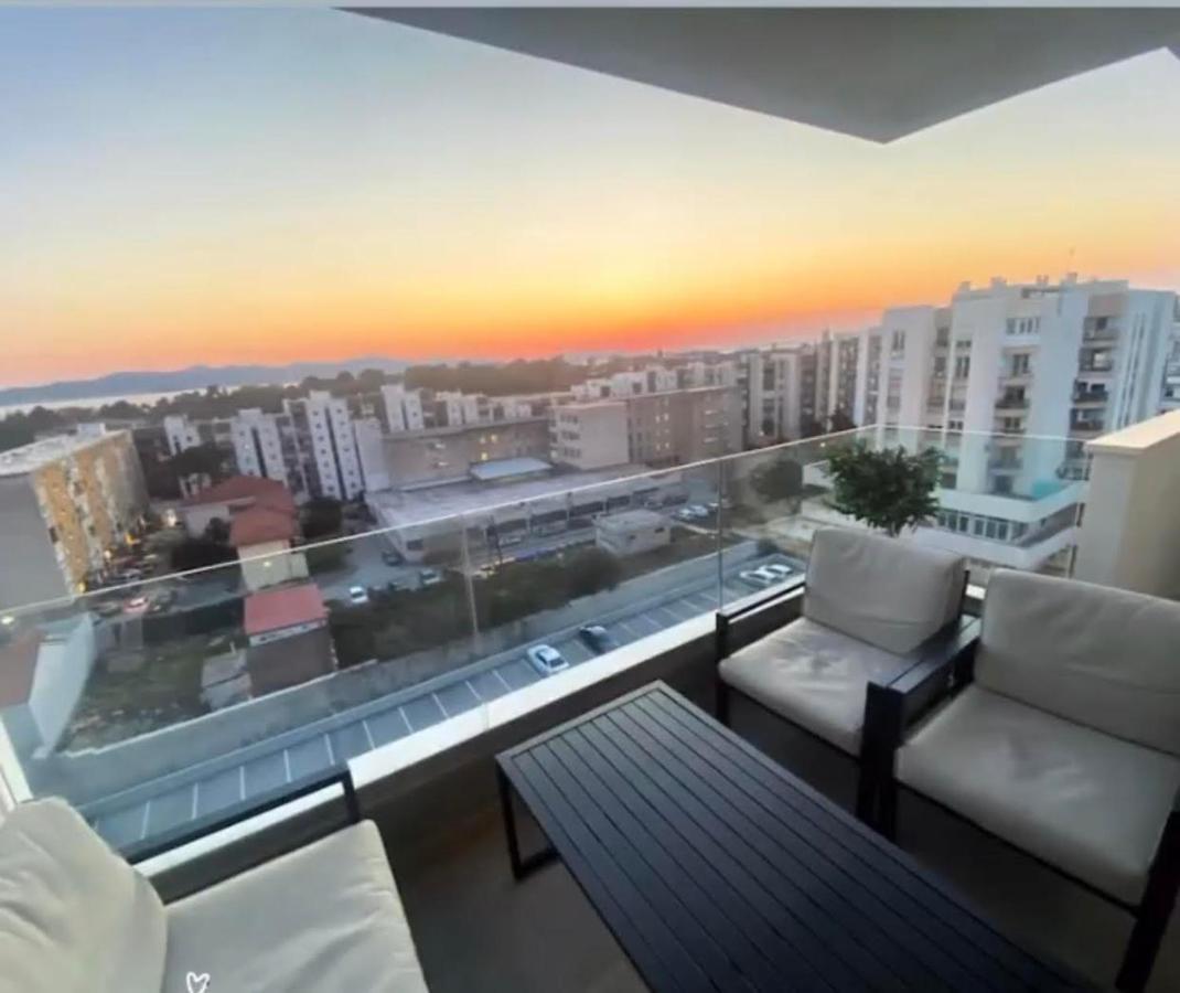 Divine Luxury Apartment Purple 扎达尔 外观 照片